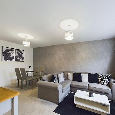 Modern 2 Bed City Apartment With Private Parking 斯旺西 外观 照片